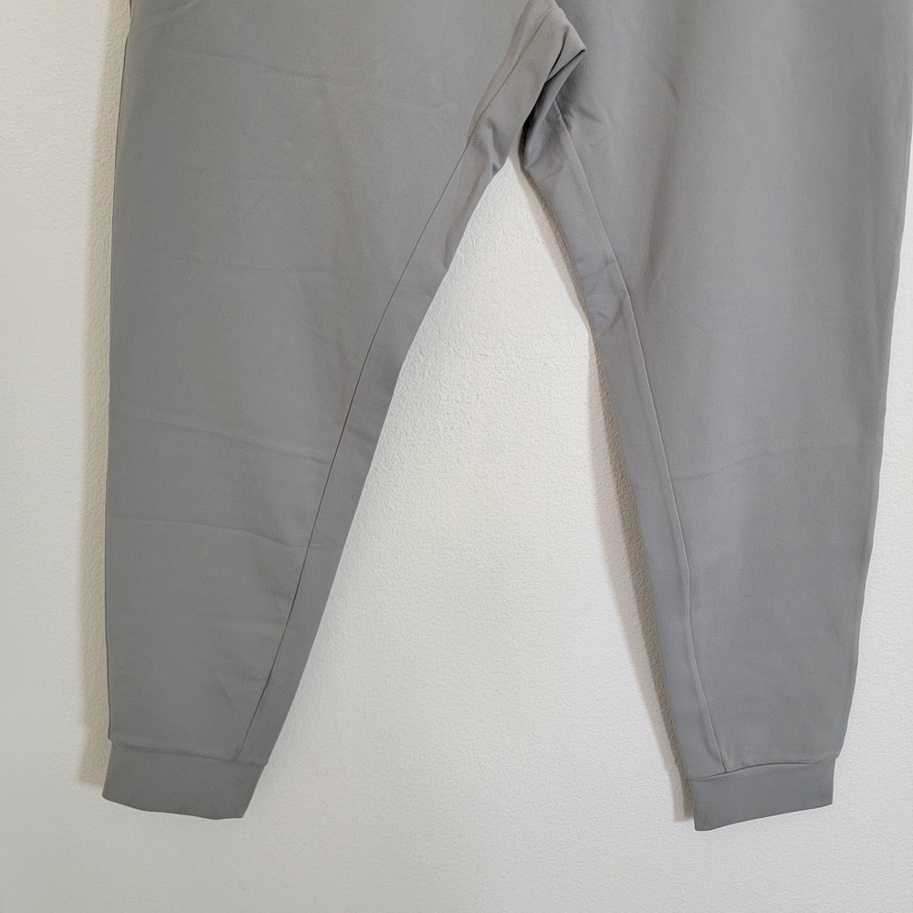 Public Rec Men Grey Athletic Performance Jogger Pant Slim Fit Pockets 30x30 EUC - Picture 6 of 15